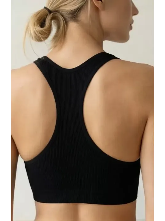 Kadın Siyah Desteksiz Seamless Tangalı İç Çamaşır Takımı – Modern, Konforlu Kadın Siyah Desteksiz Seamless Tangalı İç Çamaşır Takımı – Modern, Konforlu