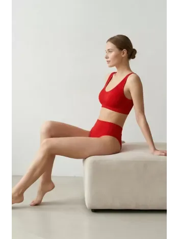 Kadın Kırmızı Desteksiz Seamless Tangalı İç Çamaşır Takımı – Modern, Konforlu Kadın Kırmızı Desteksiz Seamless Tangalı İç Çamaşır Takımı – Modern, Konforlu