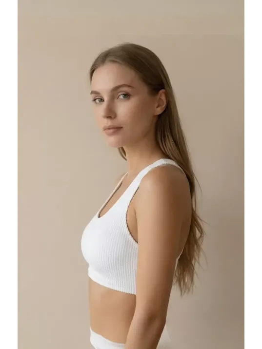 Kadın Beyaz Çapraz Sırt Detaylı Iç Çamaşır Takımı – Modern, Konforlu Ve Günlük Kombinlere Uygun Kadın Beyaz Çapraz Sırt Detaylı Iç Çamaşır Takımı – Modern, Konforlu Ve Günlük Kombinlere Uygun