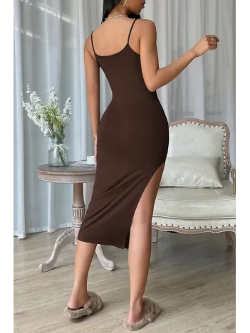 Kadın Kahverengi Yırtmaçlı Diz Altı Vücüdu Saran Gecelik – Modern Ve Şık Tasarım