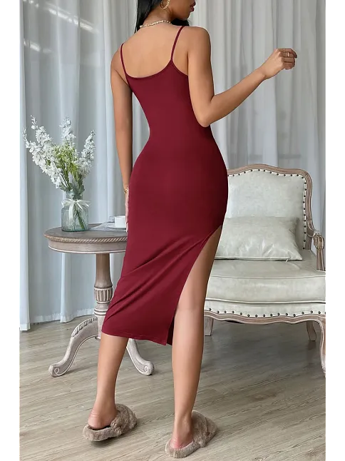 Kadın Bordo Yırtmaçlı Diz Altı Vücüdu Saran Gecelik