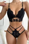 Kadın Siyah Dantel Cut-out Detaylı Şık Sütyen Ve Külot Takımı – Modern, Konforlu Ve Günlük Kombinlere Uygun