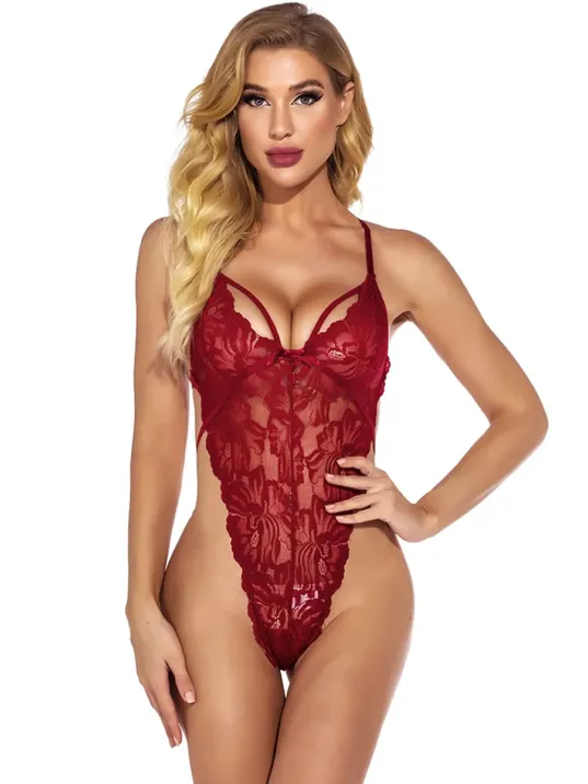 Kadın Bordo Dantelli, Tangalı Ve İp Askılı Şık İç Çamaşır Takımı – Modern, Konforlu Ve Günlük Kombinlere Uygun