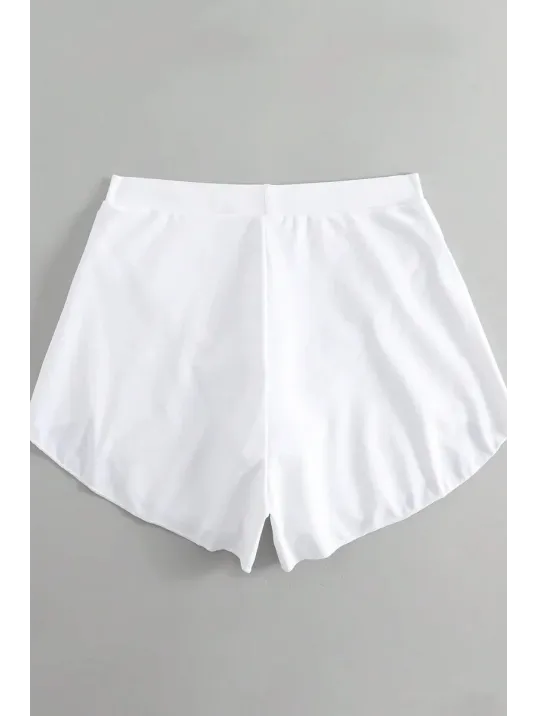 Kadın Beyaz Yırtmaçlı Etek Görünümlü Şık Deniz Şortu – Modern Ve Şık Tasarım Kadın Beyaz Yırtmaçlı Etek Görünümlü Şık Deniz Şortu – Modern Ve Şık Tasarım