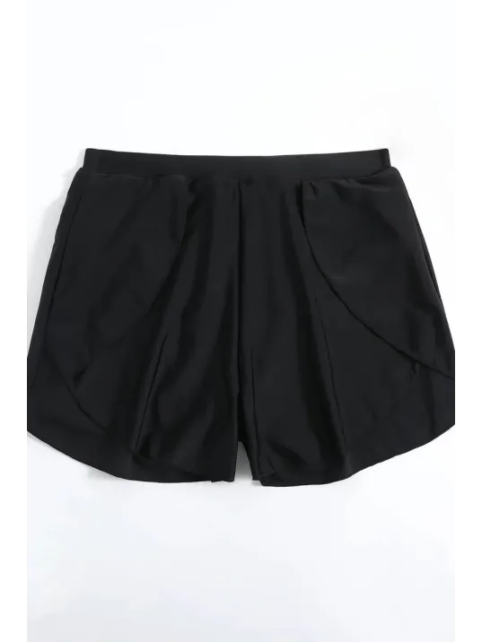 Kadın Siyah Yırtmaçlı Etek Görünümlü Şık Deniz Şortu – Modern Ve Şık Tasarım Kadın Siyah Yırtmaçlı Etek Görünümlü Şık Deniz Şortu – Modern Ve Şık Tasarım