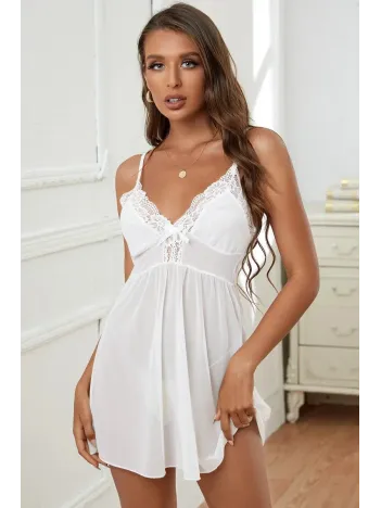 Kadın Beyaz V Yaka Dantel Detaylı Tül Gecelik – Modern Ve Şık Tasarım