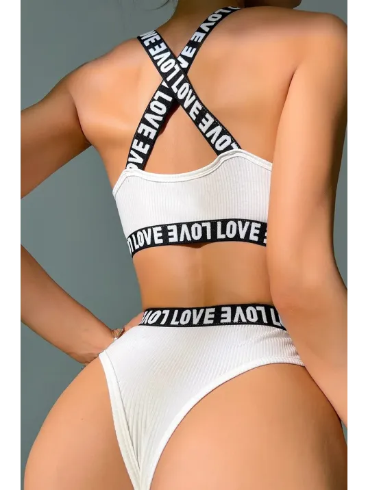 Kadın Beyaz Çapraz Sırt Ve Love Yazı Detaylı Iç Çamaşır Takımı – Modern, Konforlu Kadın Beyaz Çapraz Sırt Ve Love Yazı Detaylı Iç Çamaşır Takımı – Modern, Konforlu