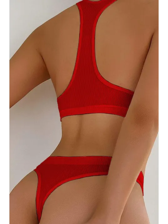 Kadın Kırmızı Desteksiz Seamless Tangalı İç Çamaşır Takımı – Modern, Konforlu Kadın Kırmızı Desteksiz Seamless Tangalı İç Çamaşır Takımı – Modern, Konforlu