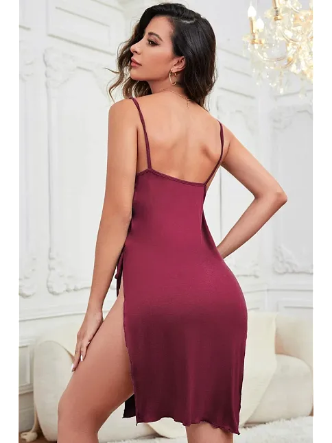 Kadın Bordo Cut Out Detaylı Yırtmaçlı Sexy Gecelik – Modern Ve Şık Tasarım