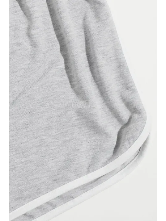 Kadın Gri Askılı Crop Top Ve Şortlu Gecelik Takım Kadın Gri Askılı Crop Top Ve Şortlu Gecelik Takım