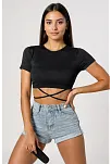 Kadın Siyah Yarım Kol Çapraz Bağlamalı Crop Top Bluz – Şık, Rahat Ve Kolay Kombinlenebilir