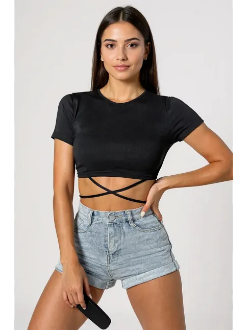 Kadın Siyah Yarım Kol Çapraz Bağlamalı Crop Top Bluz – Şık, Rahat Ve Kolay Kombinlenebilir