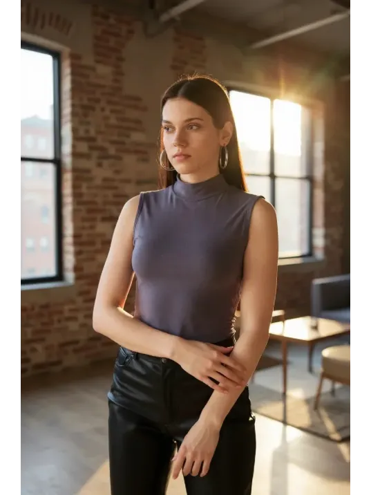 Kadın Antrasit Gri Kolsuz Balıkçı Yaka Basic Bluz Kadın Antrasit Gri Kolsuz Balıkçı Yaka Basic Bluz