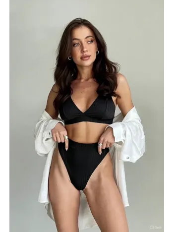 Kadın Siyah Yüksek Bel Dolgusuz Slip Takım – Modern, Konforlu Ve Günlük Kombinlere Uygun Kadın Siyah Yüksek Bel Dolgusuz Slip Takım – Modern, Konforlu Ve Günlük Kombinlere Uygun