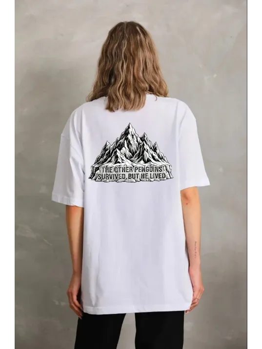 Kadın Nihilist Penguen Temalı Oversize Bisiklet Yaka Tişört - Beyaz
