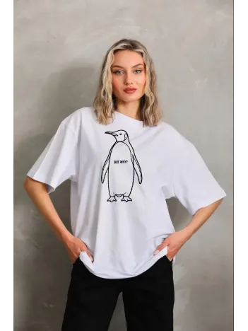 Kadın Nihilist Penguen Özel Tasarım Oversize Bisiklet Yaka Tişört - Beyaz Kadın Nihilist Penguen Özel Tasarım Oversize Bisiklet Yaka Tişört - Beyaz