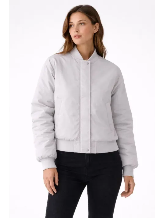 Kadın Premium Bomber Ceket Çıtçıt Kapamalı, Ribana Manşetli, Astarlı, Regular Fit Mont - Beyaz Kadın Premium Bomber Ceket Çıtçıt Kapamalı, Ribana Manşetli, Astarlı, Regular Fit Mont - Beyaz