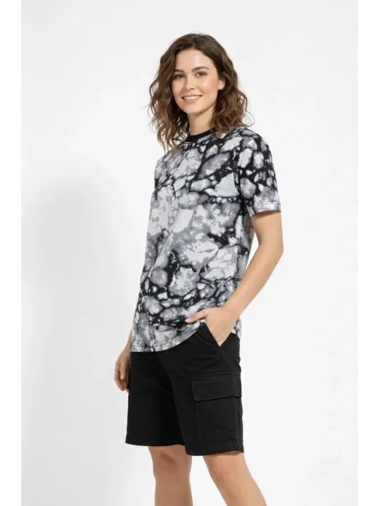 Kadın Siyah Gri Taş Desenli Tişört – Regular Kalıp, Bisiklet Yaka, Dijital Baskılı Modern Tasarım T-shirt - Siyah Kadın Siyah Gri Taş Desenli Tişört – Regular Kalıp, Bisiklet Yaka, Dijital Baskılı Modern Tasarım T-shirt - Siyah