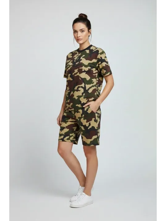 Kadın Kamuflaj Desenli Tişört Şort Takım – Günlük Rahat Kesim Yazlık 2’li Kombin - Kamuflaj