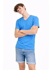 Genç Erkek Çocuk V Yaka Tişört Yazlık Model Günlük Basic Body - Açık Mavi