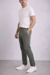 Erkek Diagonel Mikro Dokulu Duble Paça Cepli Pantolon Bağcıklı Bel, Modern Kesim - Haki Erkek Diagonel Mikro Dokulu Duble Paça Cepli Pantolon Bağcıklı Bel, Modern Kesim - Haki