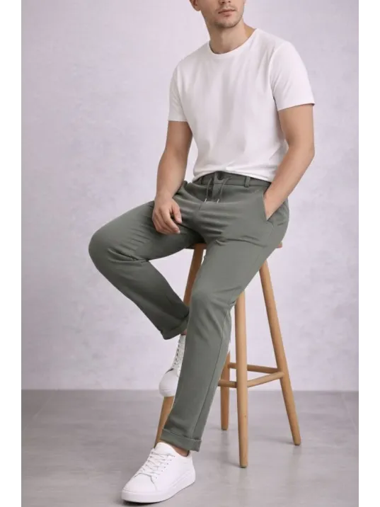 Erkek Diagonel Mikro Dokulu Duble Paça Cepli Pantolon Bağcıklı Bel, Modern Kesim - Haki Erkek Diagonel Mikro Dokulu Duble Paça Cepli Pantolon Bağcıklı Bel, Modern Kesim - Haki