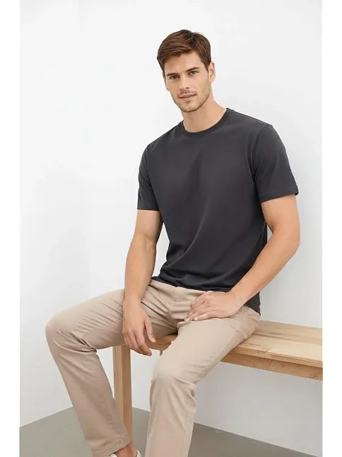 Erkek Bisiklet Yaka Tişört Regular Kalıp Basic Pamuklu Günlük Kullanım T-shirt - Füme
