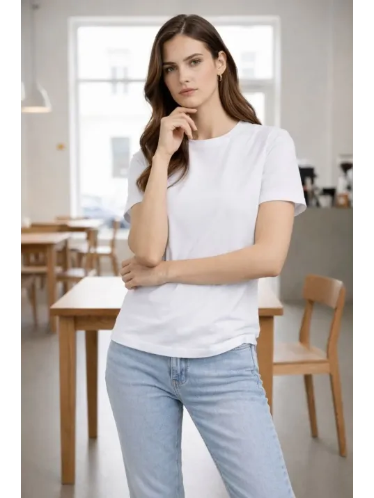 Kadın Bisiklet Yaka Tişört Regular Kalıp Basic Pamuklu Günlük Kullanım T-shirt - Beyaz Kadın Bisiklet Yaka Tişört Regular Kalıp Basic Pamuklu Günlük Kullanım T-shirt - Beyaz