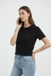 Kadın Bisiklet Yaka Tişört Regular Kalıp Basic Pamuklu Günlük Kullanım T-shirt - Siyah Kadın Bisiklet Yaka Tişört Regular Kalıp Basic Pamuklu Günlük Kullanım T-shirt - Siyah