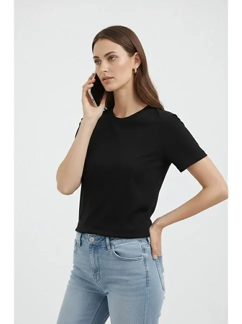 Kadın Bisiklet Yaka Tişört Regular Kalıp Basic Pamuklu Günlük Kullanım T-shirt - Siyah