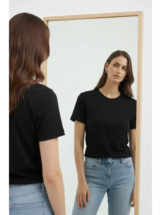 Kadın Bisiklet Yaka Tişört Regular Kalıp Basic Pamuklu Günlük Kullanım T-shirt - Siyah Kadın Bisiklet Yaka Tişört Regular Kalıp Basic Pamuklu Günlük Kullanım T-shirt - Siyah