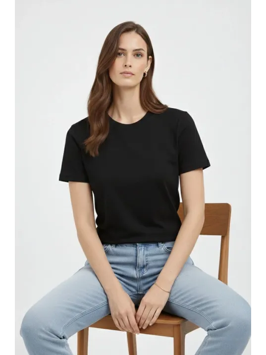 Kadın Bisiklet Yaka Tişört Regular Kalıp Basic Pamuklu Günlük Kullanım T-shirt - Siyah Kadın Bisiklet Yaka Tişört Regular Kalıp Basic Pamuklu Günlük Kullanım T-shirt - Siyah