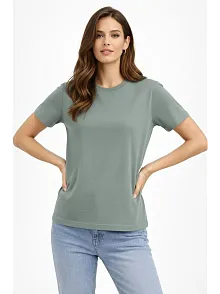 Kadın Bisiklet Yaka Tişört Regular Kalıp Basic Pamuklu Günlük Kullanım T-shirt - Mint Yeşili