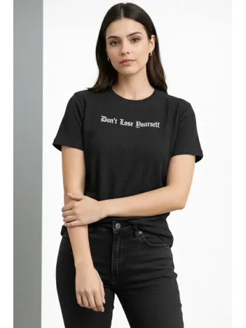 Kadın Wafıl Kumaş Tişört Regular Kalıp Bisiklet Yaka Baskılı Günlük Basic T-shirt - Siyah