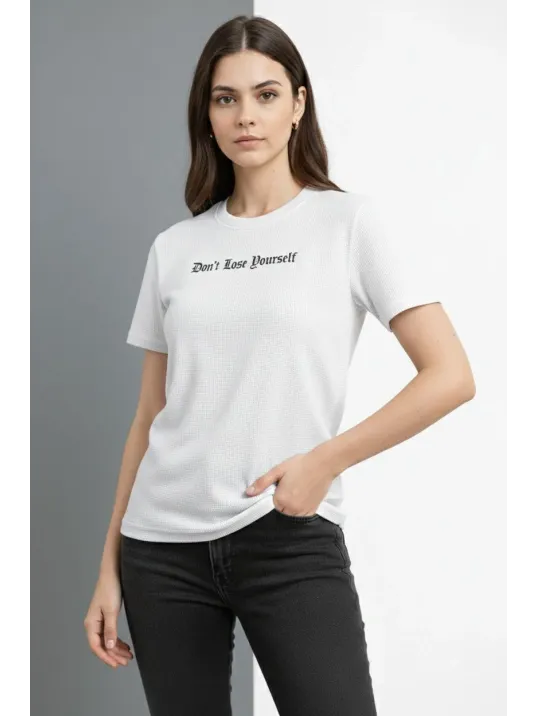 Kadın Wafıl Kumaş Tişört Regular Kalıp Bisiklet Yaka Baskılı Günlük Basic T-shirt - Beyaz Kadın Wafıl Kumaş Tişört Regular Kalıp Bisiklet Yaka Baskılı Günlük Basic T-shirt - Beyaz
