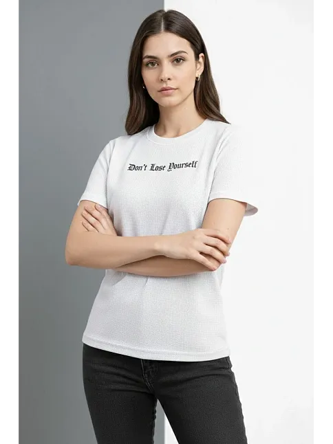 Kadın Wafıl Kumaş Tişört Regular Kalıp Bisiklet Yaka Baskılı Günlük Basic T-shirt - Beyaz