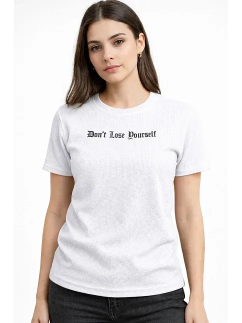 Kadın Wafıl Kumaş Tişört Regular Kalıp Bisiklet Yaka Baskılı Günlük Basic T-shirt - Beyaz