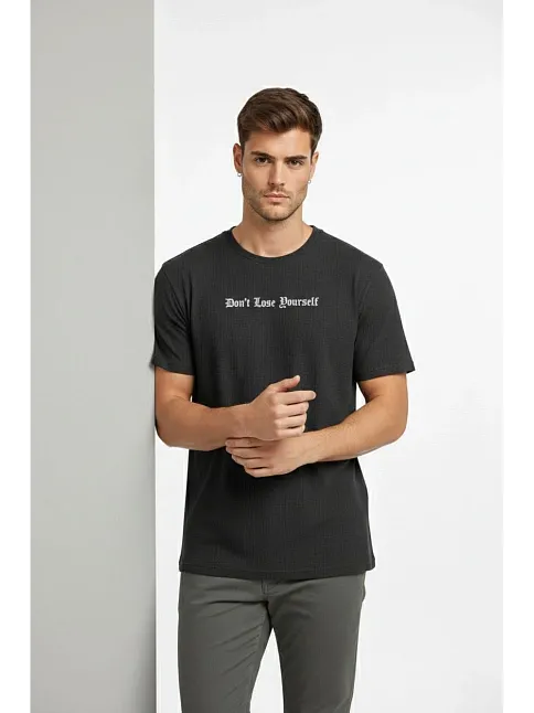 Erkek Wafıl Kumaş Tişört Regular Kalıp Bisiklet Yaka Baskılı Günlük Basic T-shirt - Siyah