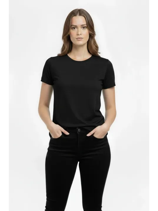Kadın T-shirt Bisiklet Yaka Slim Fit Likralı Tişört Günlük Basic Body - Siyah Kadın T-shirt Bisiklet Yaka Slim Fit Likralı Tişört Günlük Basic Body - Siyah