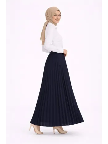 Tesettür Beyaz Gömlekli Pliseli Etek İkili Takım Gündelik Ve Ofis Şıklığı - Lacivert