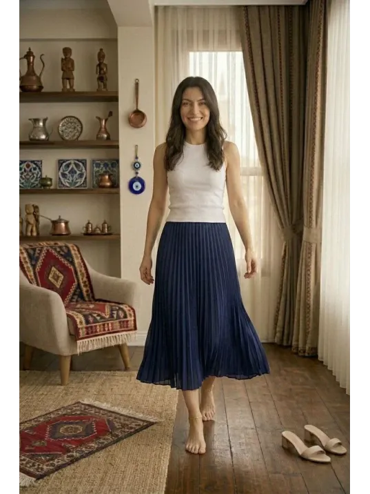 Kadın 90 Cm Saten Kumaş Pliseli Midi Etek Şık Ve Zarif Tasarım - Lacivert Kadın 90 Cm Saten Kumaş Pliseli Midi Etek Şık Ve Zarif Tasarım - Lacivert