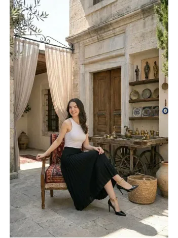 Kadın 90 Cm Saten Kumaş Pliseli Midi Etek Şık Ve Zarif Tasarım - Siyah