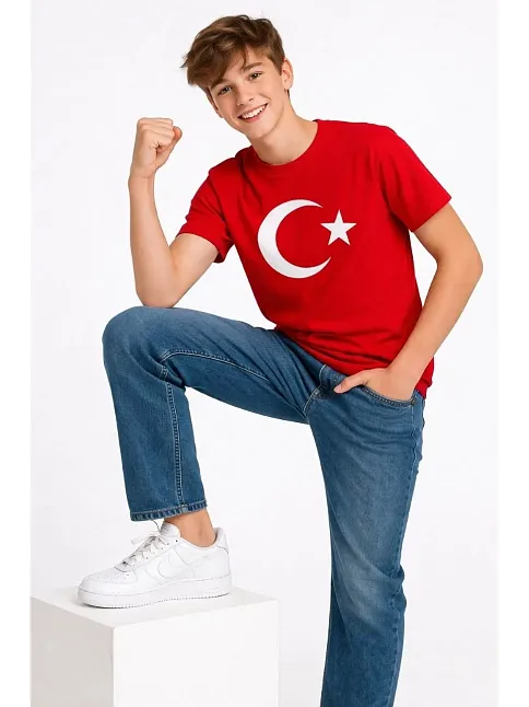 Erkek Çocuk Tişört Bisiklet Yaka Ay Yıldız Bayrak Baskılı T-shirt - Kırmızı