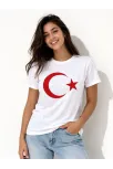 Kadın T-shirt Kısa Kol Bisiklet Yaka Ay Yıldız Bayrak Baskılı Tişört - Beyaz Kadın T-shirt Kısa Kol Bisiklet Yaka Ay Yıldız Bayrak Baskılı Tişört - Beyaz