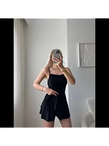 Kadın Straplez Mini Etek Görünümlü Şortlu Elbise Büzgülü Şık Yazlık - Siyah Kadın Straplez Mini Etek Görünümlü Şortlu Elbise Büzgülü Şık Yazlık - Siyah