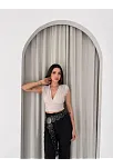 Kadın Vatkalı Kolsuz V Yaka Drapeli Crop Bluz Likralı Fit - Boyalı Gri Kadın Vatkalı Kolsuz V Yaka Drapeli Crop Bluz Likralı Fit - Boyalı Gri
