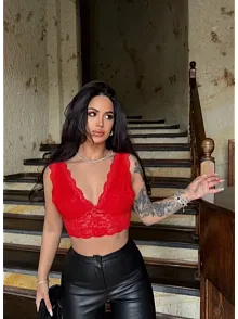 Kadın Dantel Bralet Crop Sütyen V Yaka Askılı Şık Esnek Rahat - Kırmızı