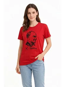 Kadın Atatürk Baskılı Tişört Kısa Kollu Bisiklet Yaka T-shirt - Kırmızı