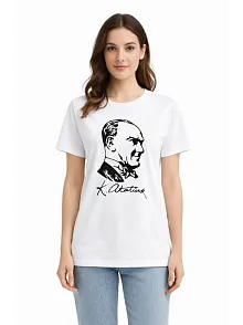 Kadın Atatürk Baskılı Tişört Kısa Kollu Bisiklet Yaka T-shirt - Beyaz Kadın Atatürk Baskılı Tişört Kısa Kollu Bisiklet Yaka T-shirt - Beyaz