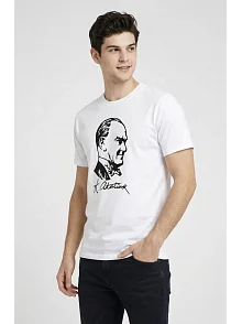 Erkek Atatürk Baskılı Tişört Kısa Kollu Bisiklet Yaka T-shirt - Beyaz Erkek Atatürk Baskılı Tişört Kısa Kollu Bisiklet Yaka T-shirt - Beyaz